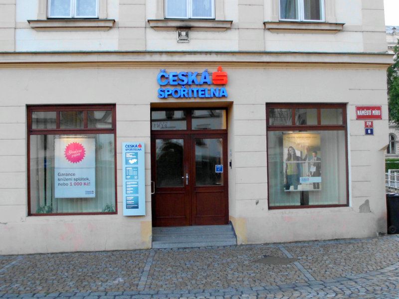 Ceska sporitelna CeskaKamenice.jpg