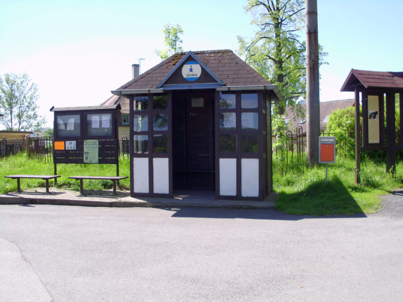 Zastavka Jetrichovice Vysoka Lipa hotel Lipa.jpg