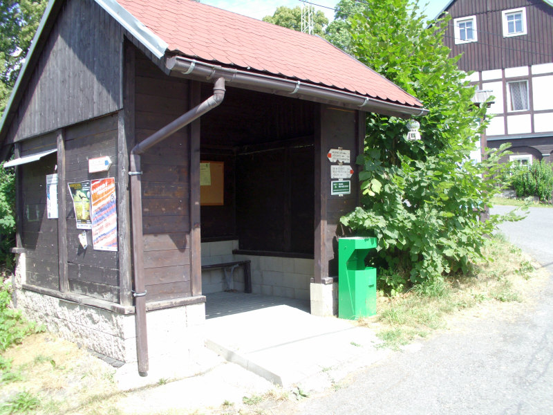 Zastavka Studeny.jpg