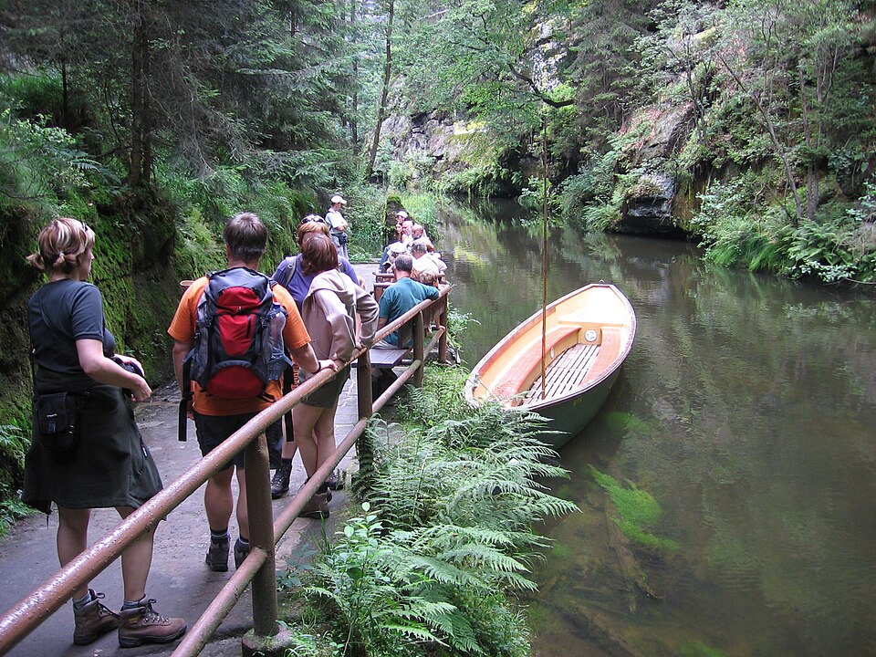 Kamenice - Wild Canyon - Ferryboat Transport.jpg