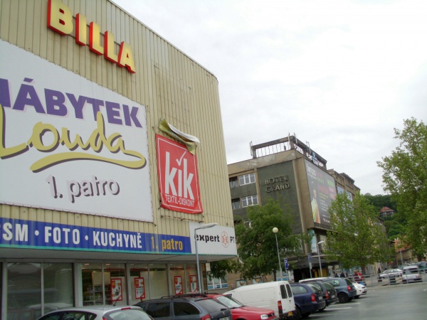 Obchodni centrum Koral Decin.jpg
