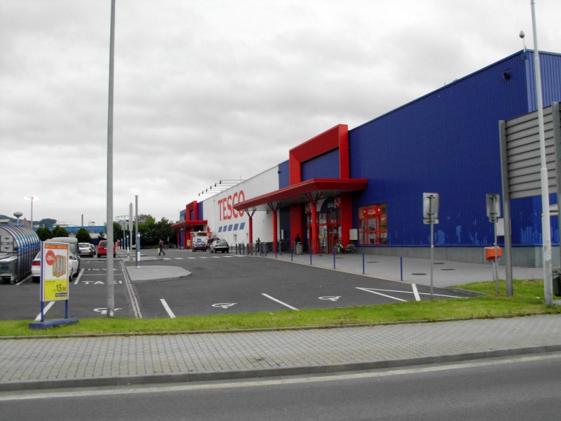 Soubor:Hypermarket Tesco Decin.jpg